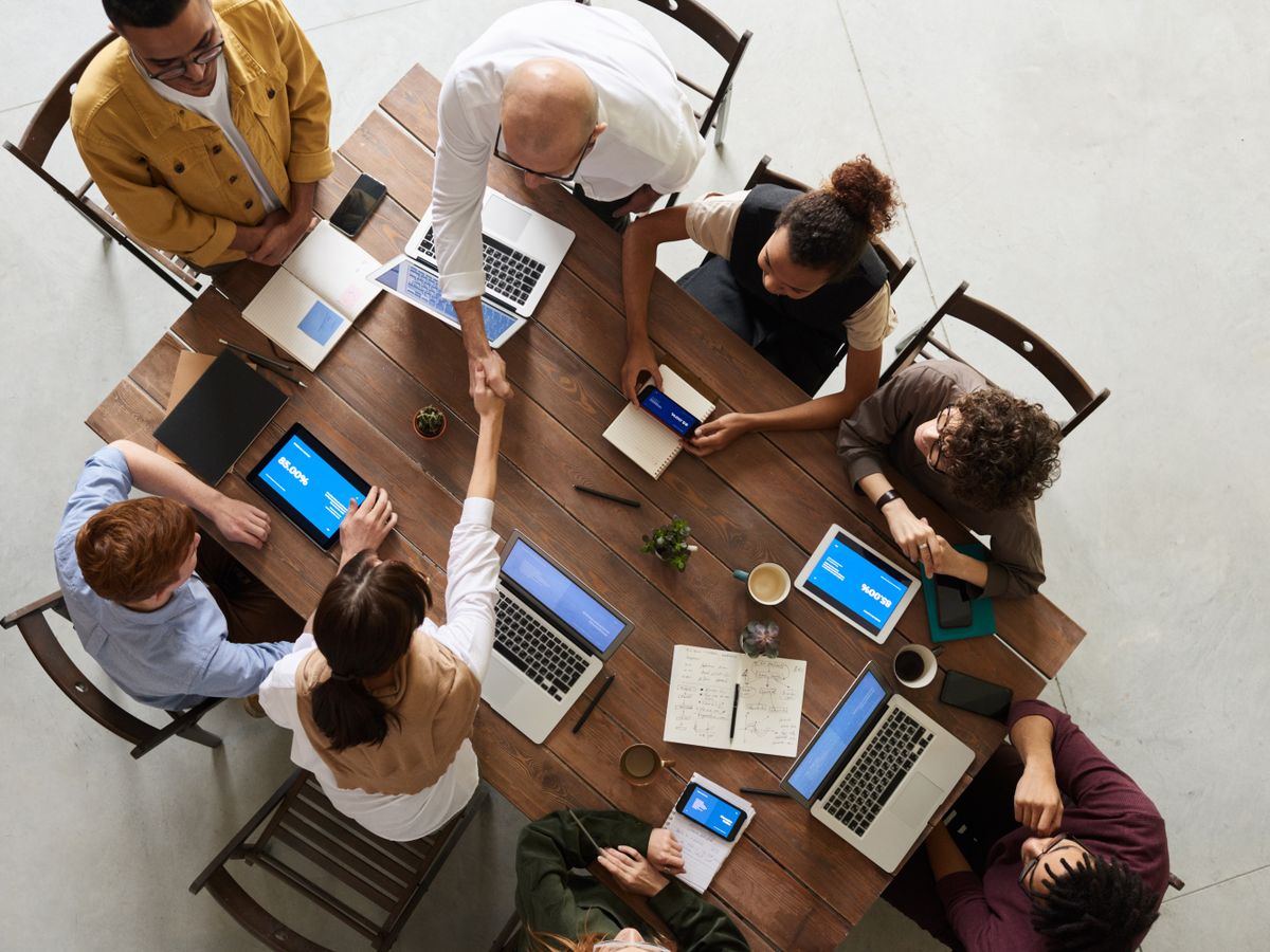 Corporaciones y otras organizaciones
